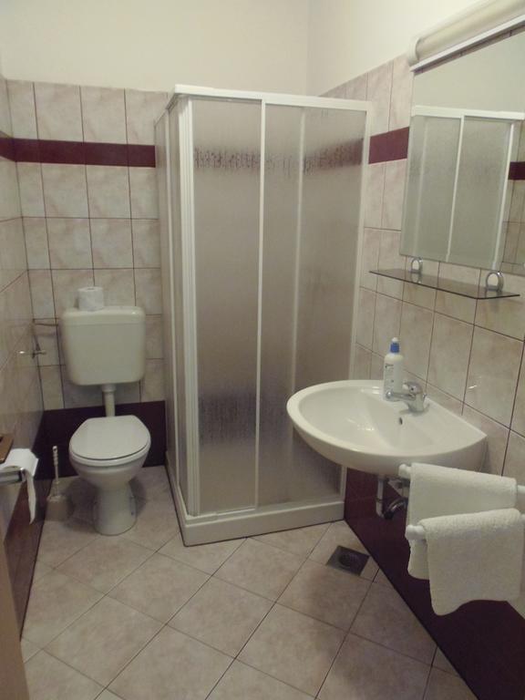 Milos Apartment Pula Room photo
